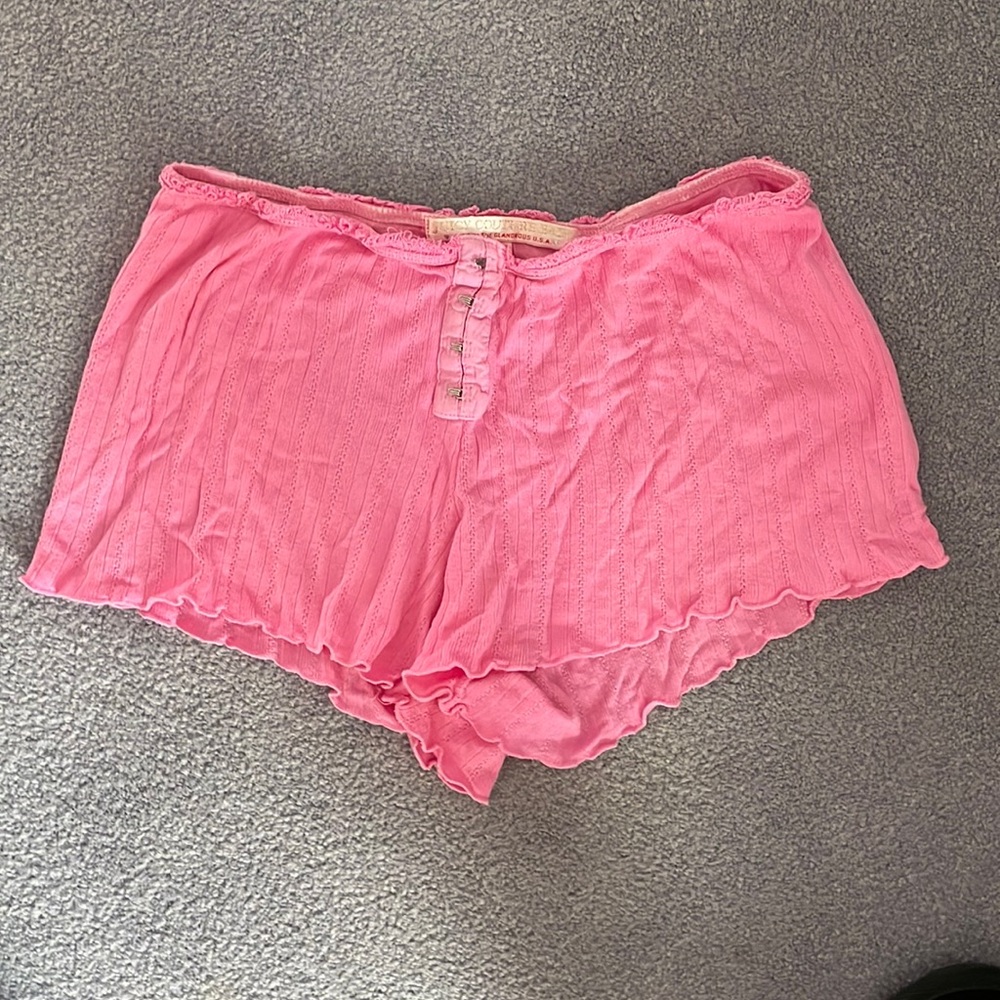 Juicy Couture size 8 childrens hot pink shorts